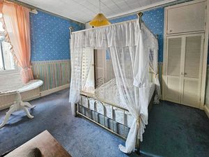 Photo 3- click for photo gallery